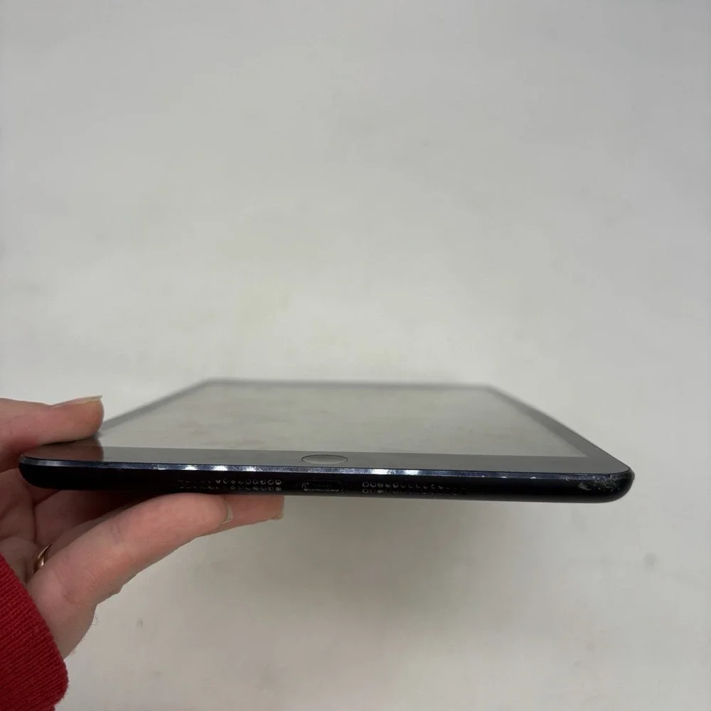 Apple iPad Mini 1st Generation A1432 Wi-Fi 7.9